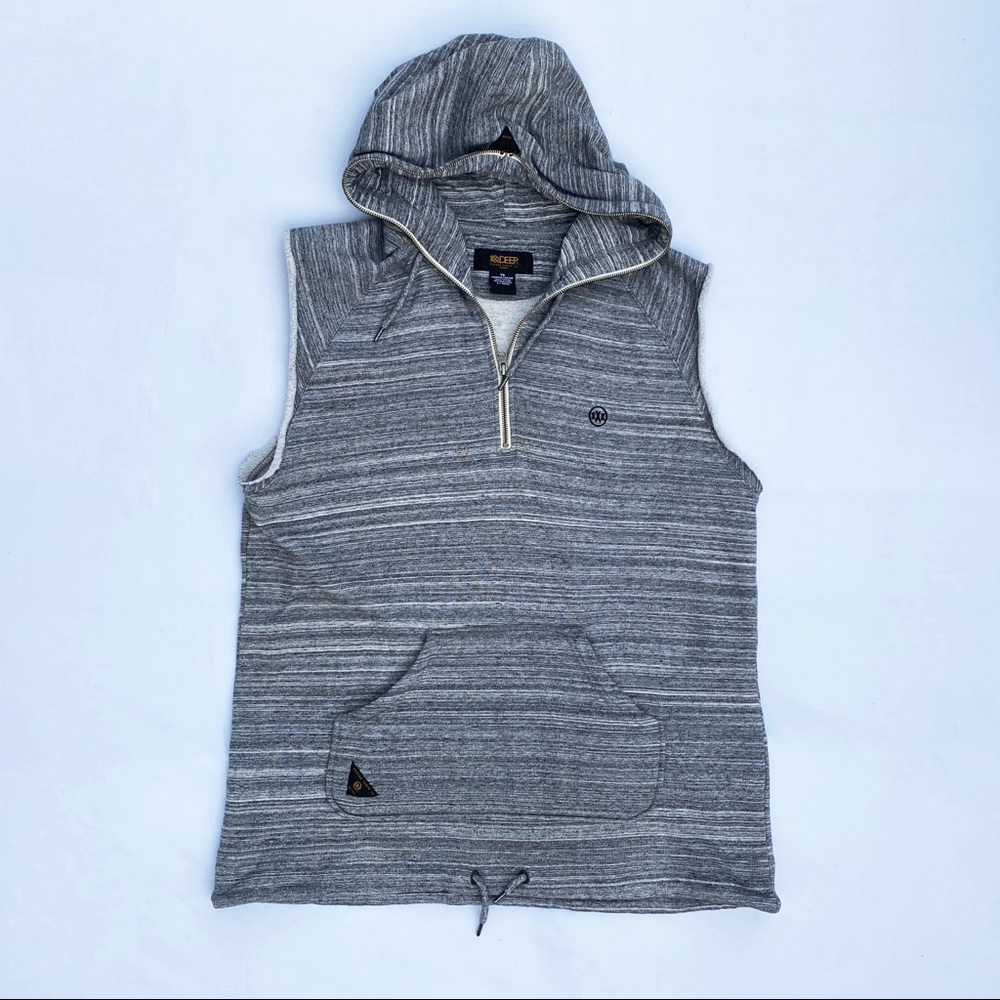 10.Deep Sleeveless hoody in grey